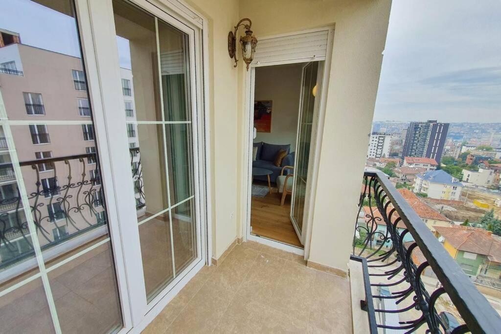 Luxury Green Apartment Pristina Exterior photo
