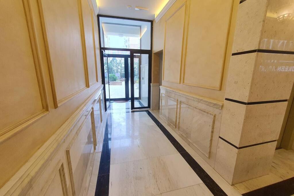 Luxury Green Apartment Pristina Exterior photo
